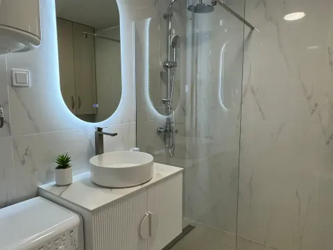 Sale, two bedroom apartment, 74m², Bečići, Budva - image 9