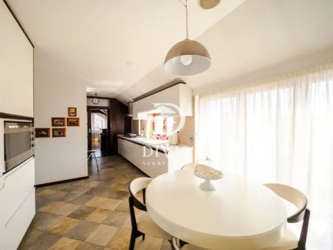 Prodaja, četvorosoban stan, 97m², Kalenić Pijaca, Vračar Sve Podlokacije - image 9