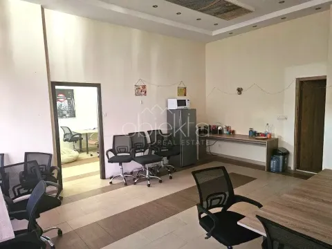 Izdavanje, poslovni prostor, 65m², Tivat, Crna Gora - image 3