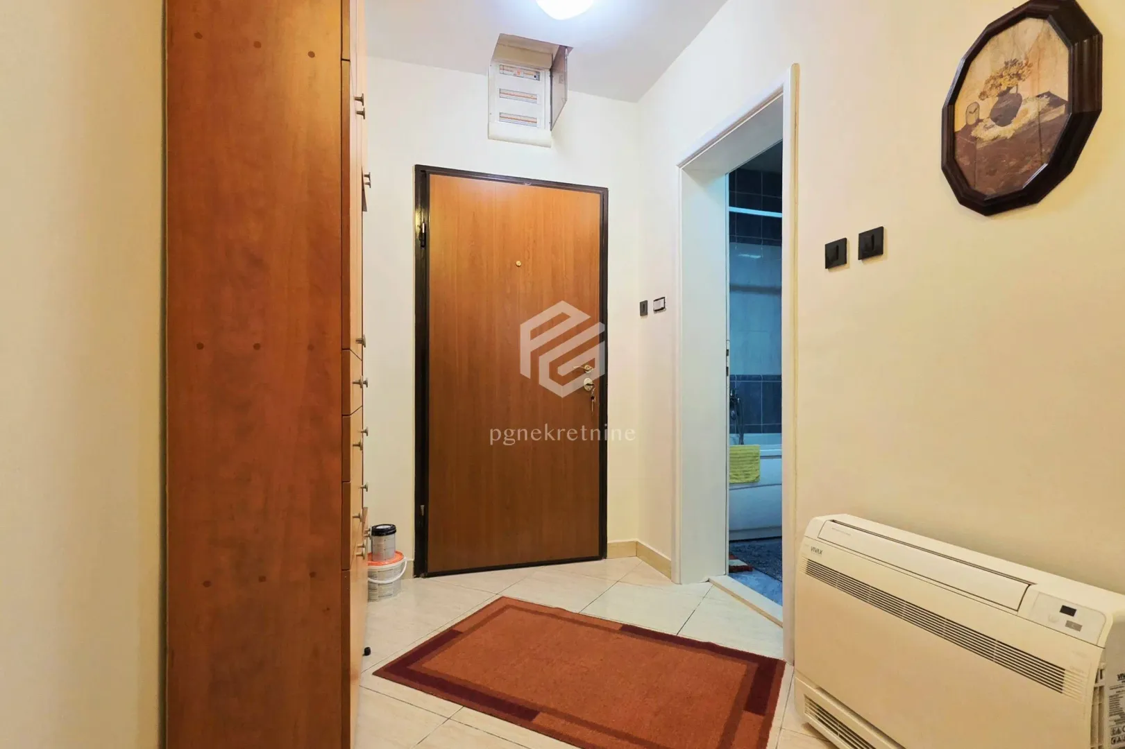 Rent, two bedroom apartment, 76m², Centar, Podgorica