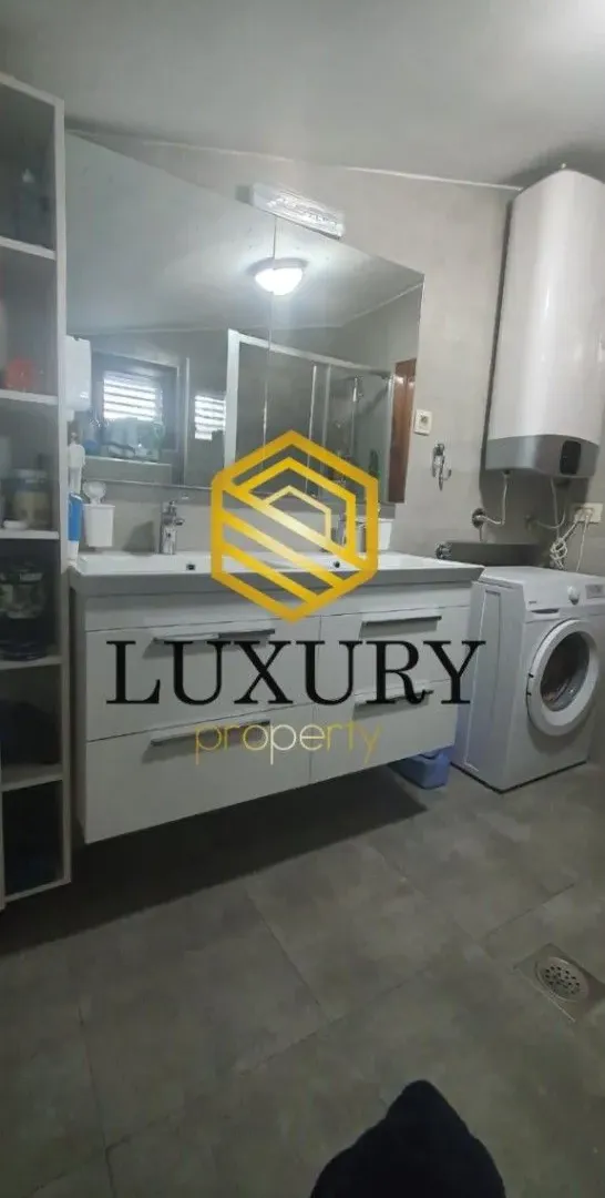 Rent, house, 200m², Stari Aerodrom, Podgorica