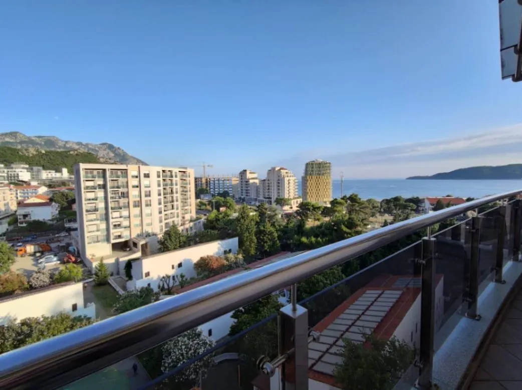 Rent, apartment, 60m², Bečići, Budva