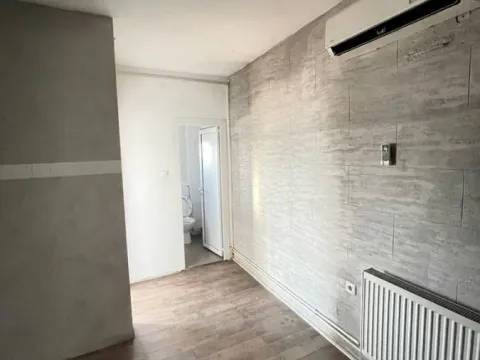 Izdavanje, poslovni prostor, 250m², Leštane, Grocka - image 12