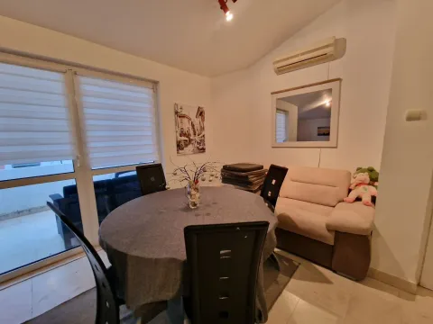 Sale, one bedroom apartment, 55m², Budva, Crna Gora - image 5