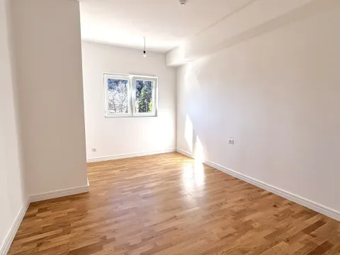 Prodaja, jednosoban stan, 63m², Sutomore, Bar - image 3