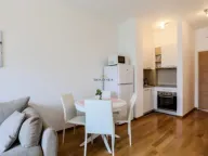 Izdavanje, dvosoban stan, 44m², Centar, Budva - image 10