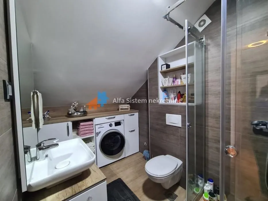 Rent, four bedroom apartment, 112m², Autokomanda, Voždovac Sve Podlokacije