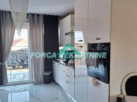 Izdavanje, trosoban stan, 100m², Vojvode Vlahovica, Beograd - image 6