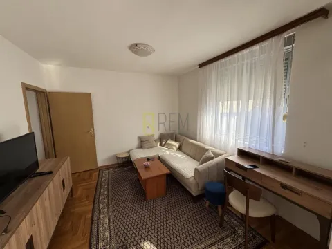 Izdavanje, jednosoban stan, 42m², Momišići, Podgorica - image 2