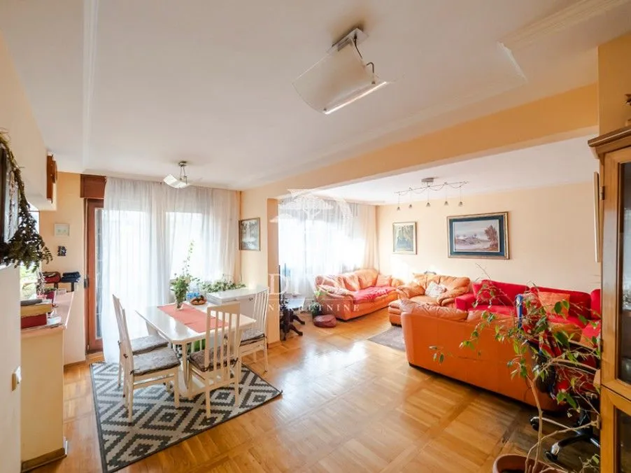 Sale, apartment, 101m², Vukov Spomenik, Zvezdara Sve Podlokacije