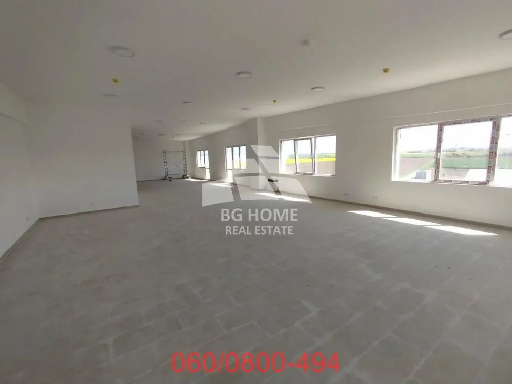 Rent, office space, 2318m², Dobanovci, Surčin