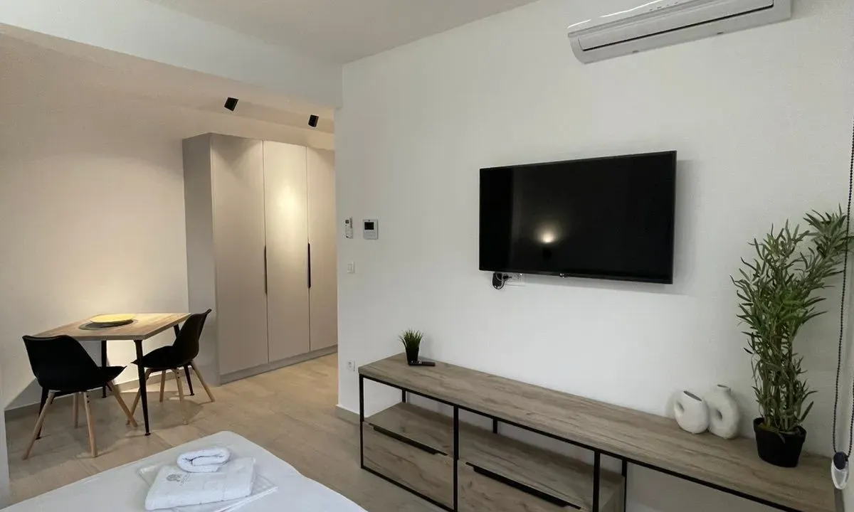 Izdavanje, garsonjera, 30m², Budva, Crna Gora