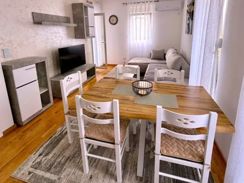 Izdavanje, stan, 61m², Zagorič, Podgorica