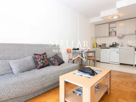 Rent, one bedroom apartment, 36m², 1 maj, Podgorica - image 2