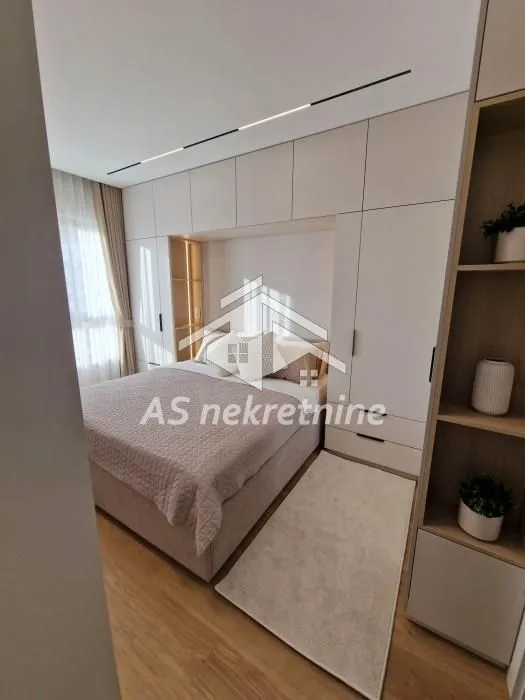 Rent, three bedroom apartment, 72m², Savski Venac, Beograd