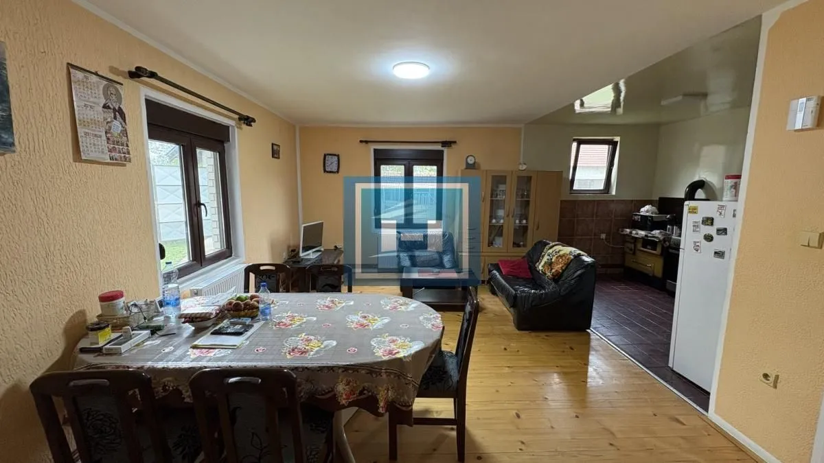 Prodaja, kuća, 275m², Mali Popović, Jagodina