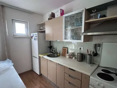 Izdavanje, jednosoban stan, 49m², Centar, Bar - image 8