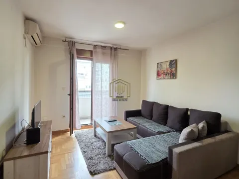 Stan in Stari Aerodrom