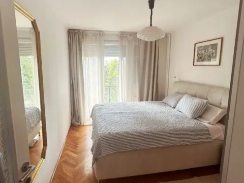 Izdavanje, trosoban stan, 67m², Novi Beograd Blok 21, Novi Beograd Sve Podlokacije - image 4