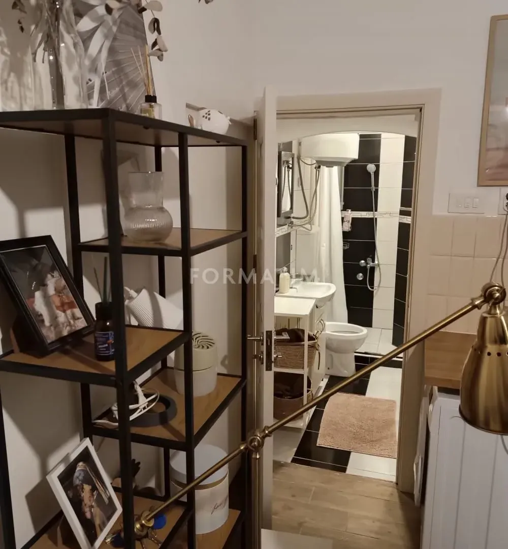 Izdavanje, jednosoban stan, 31m², Stari Grad, Beograd