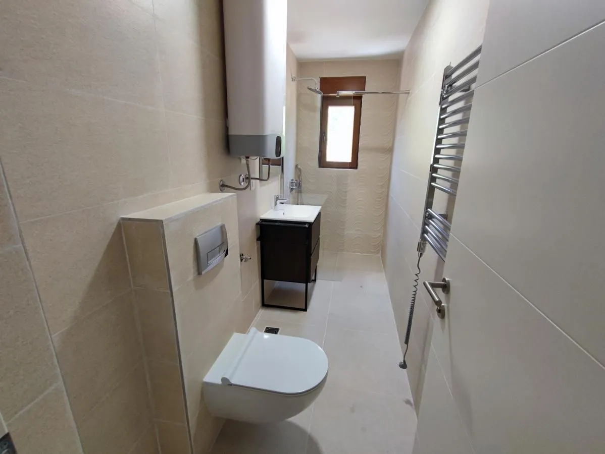 Prodaja, trosoban stan, 113m², Đuraševići, Tivat