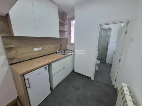 Rent, three bedroom apartment, 60m², Stari Grad, Beograd - image 6