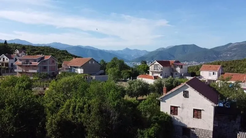 Prodaja, plac, 1200m², Tivat, Crna Gora