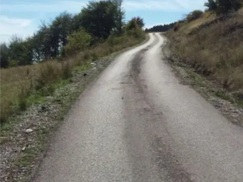 Prodaja, plac, 989m², Zlatibor, Srbija - image 2