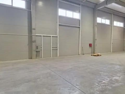 Izdavanje, poslovni prostor, 1700m², Zemun Sve Podlokacije, Beograd - image 3