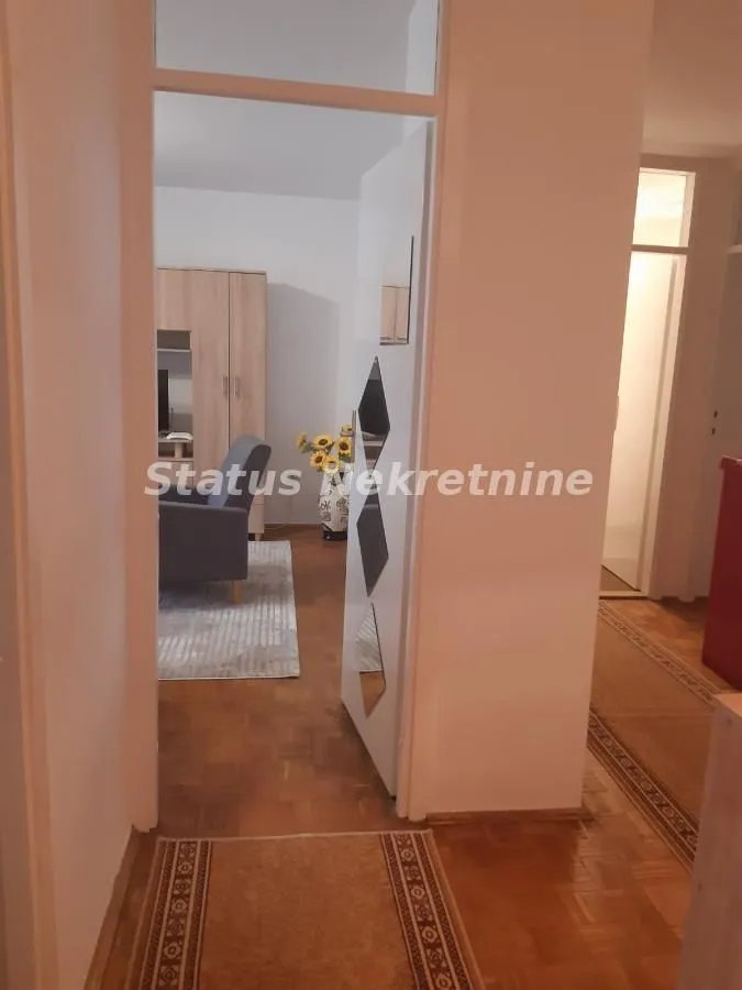 Izdavanje, dvosoban stan, 60m², Novo naselje, Novi Sad