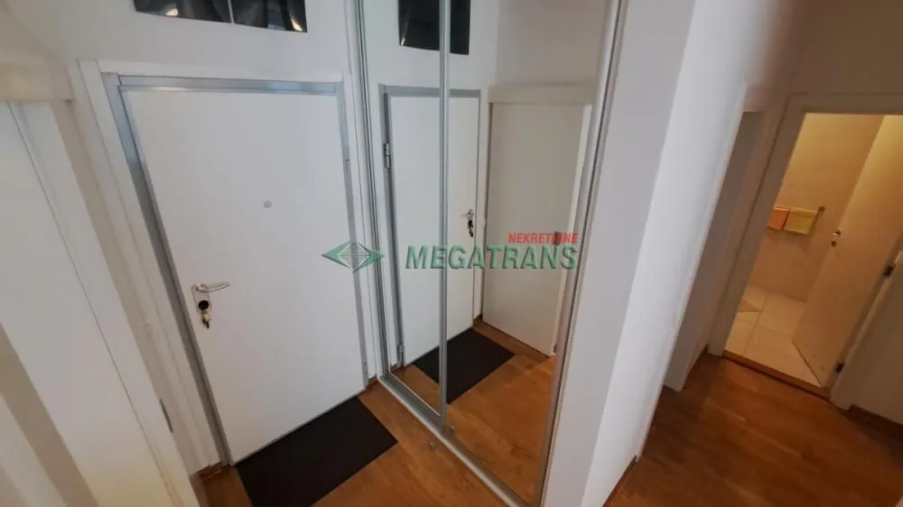 Izdavanje, dvosoban stan, 56m², Stari Merkator, Novi Beograd Sve Podlokacije
