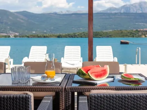 Prodaja, kuća, 172m², Tivat, Crna Gora - image 3