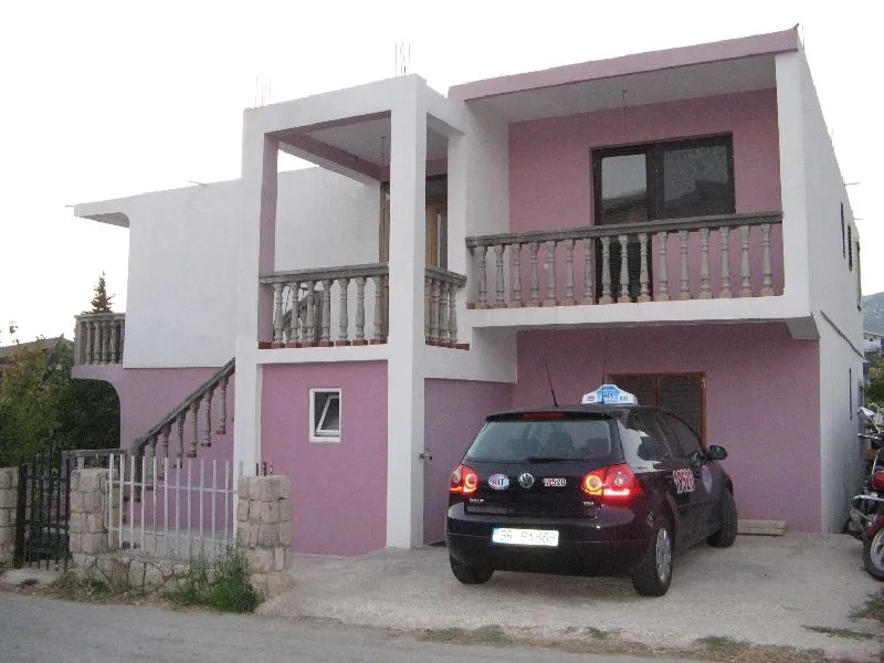 Sale, house, 256m², Šušanj, Bar