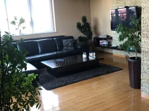 Prodaja, trosoban stan, 113m², Nova Detelinara, Novi Sad Sve Podlokacije - image 1