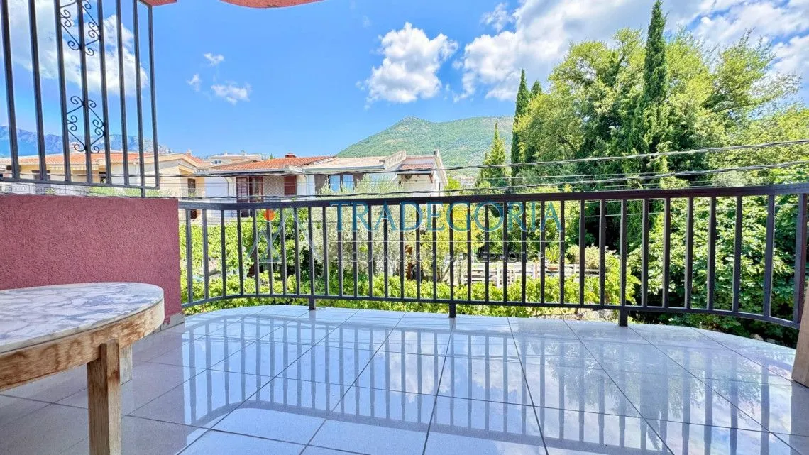 Prodaja, dvosoban stan, 105m², Bar, Crna Gora