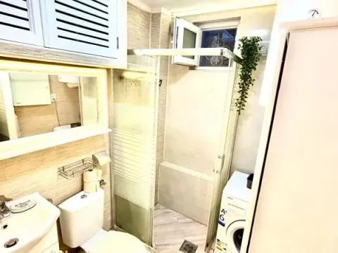 Izdavanje, trosoban stan, 85m², Babin Do, Budva - image 4