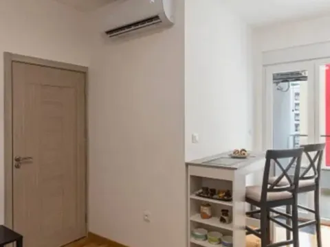 Sale, one bedroom apartment, 37m², Bečići, Budva - image 3