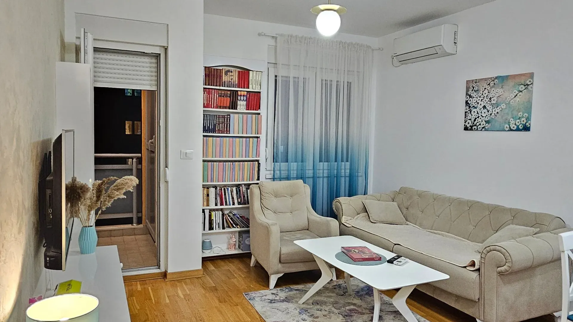 Rent, one bedroom apartment, 45m², City Kej, Podgorica