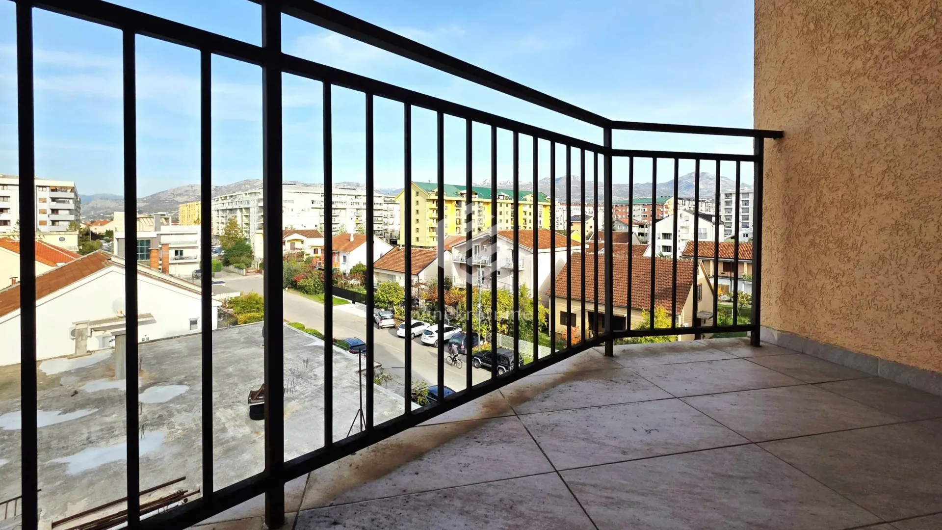 Prodaja, dvosoban stan, 76m², Stari Aerodrom, Podgorica