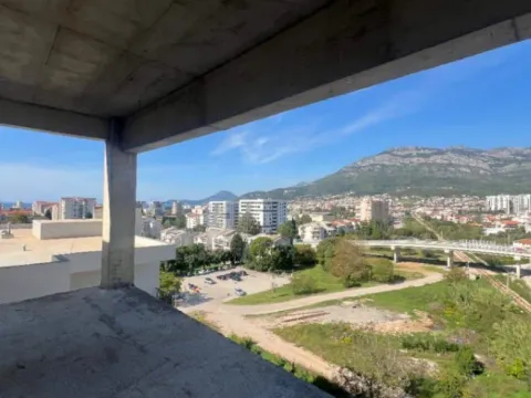 Prodaja, jednosoban stan, 41m², Makedonsko naselje, Bar - image 3