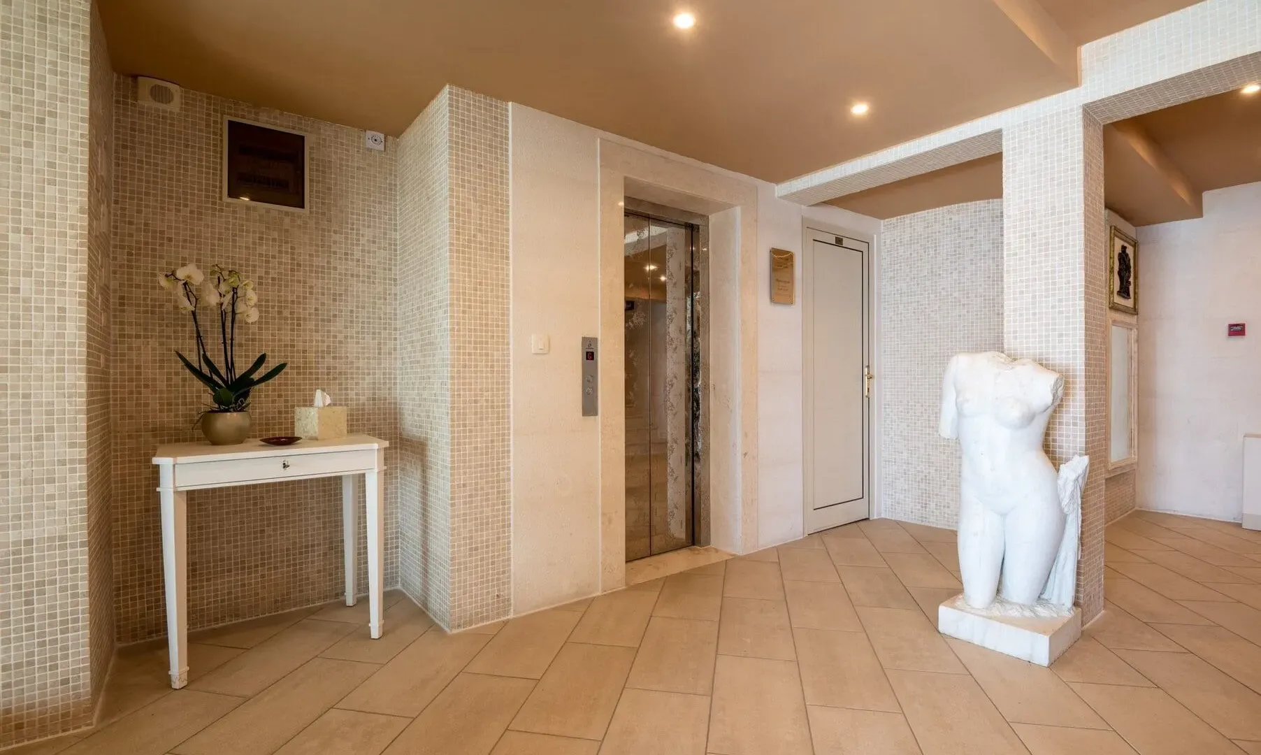 Sale, house, 959m², Sveti Stefan, Budva
