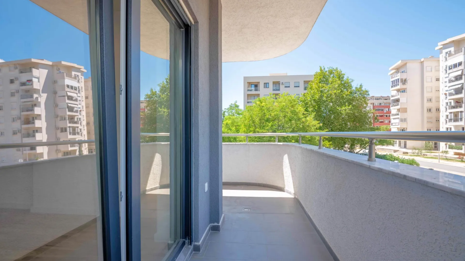 Prodaja, dvosoban stan, 65m², Centar, Bar