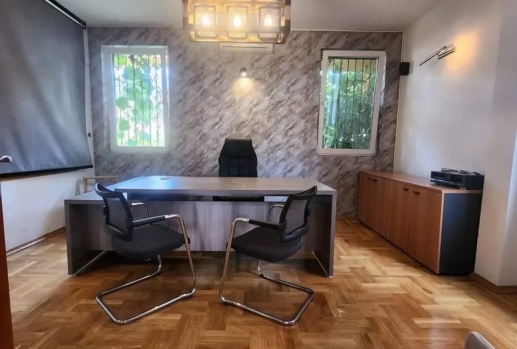 Rent, office space, 73m², Babin Do, Budva