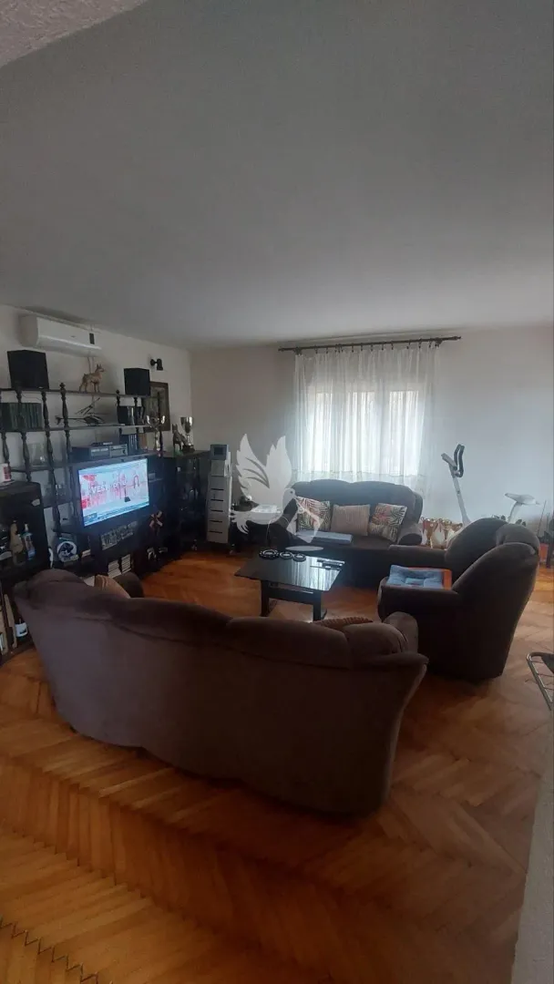 Sale, house, 100m², Mladenovac, Beograd