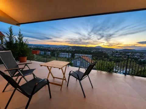 Rent, house, 256m², Masline, Podgorica - image 14