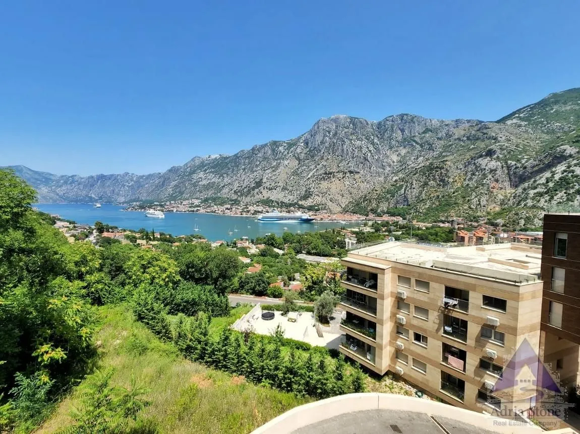 Prodaja, dvosoban stan, 144m², Škaljari, Kotor