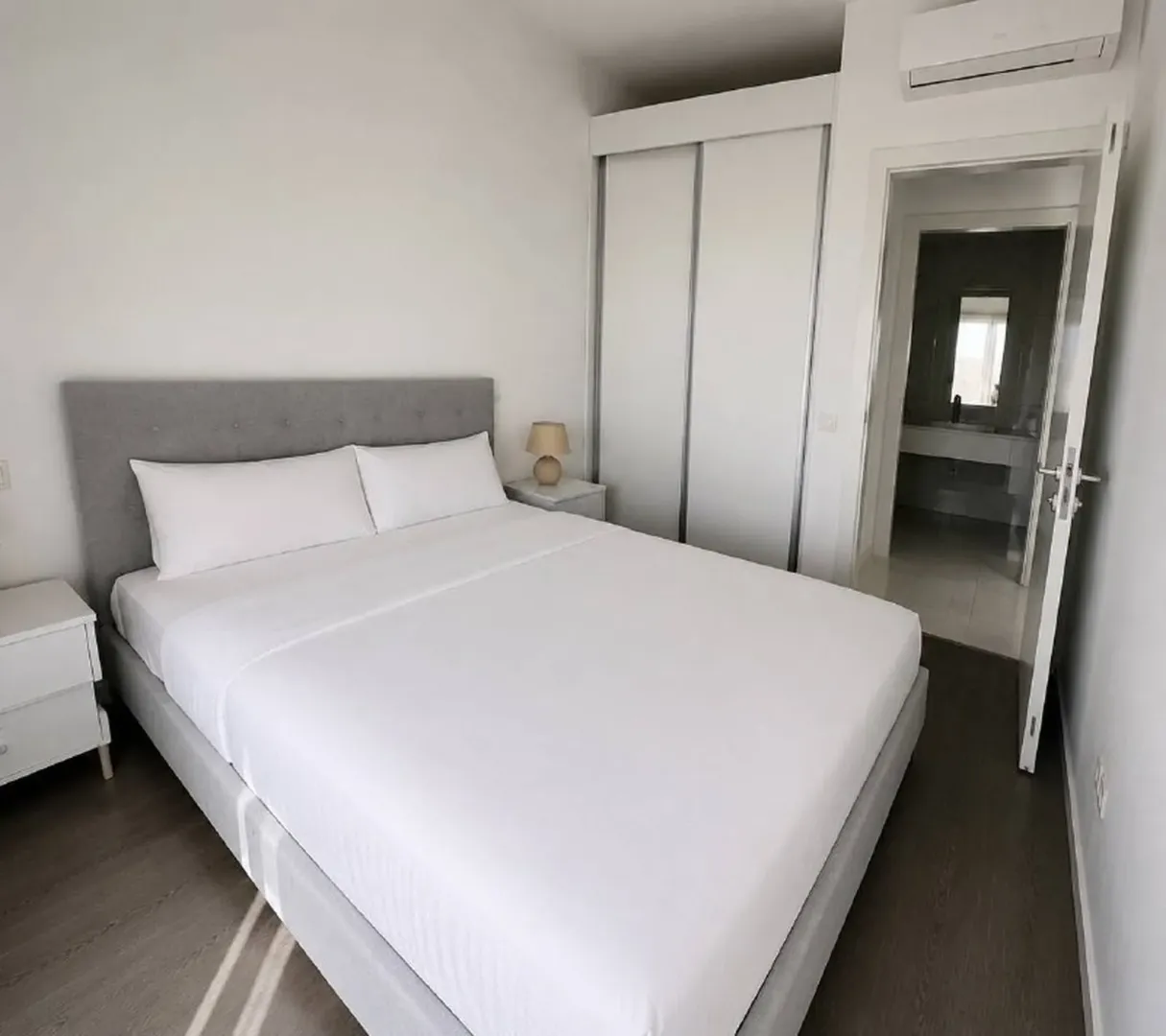 Rent, two bedroom apartment, 65m², Bečići, Budva