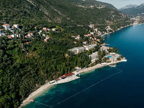 Sale, house, 236m², Njivice, Herceg Novi - image 11