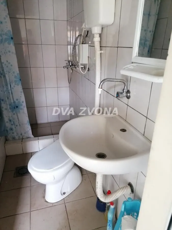 Prodaja, kuća, 216m², Novi Slankamen, Inđija