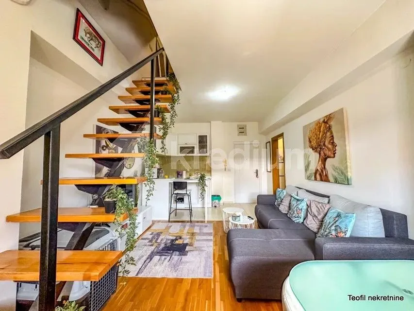 Sale, three bedroom apartment, 40m², Karaburma, Palilula Sve Podlokacije